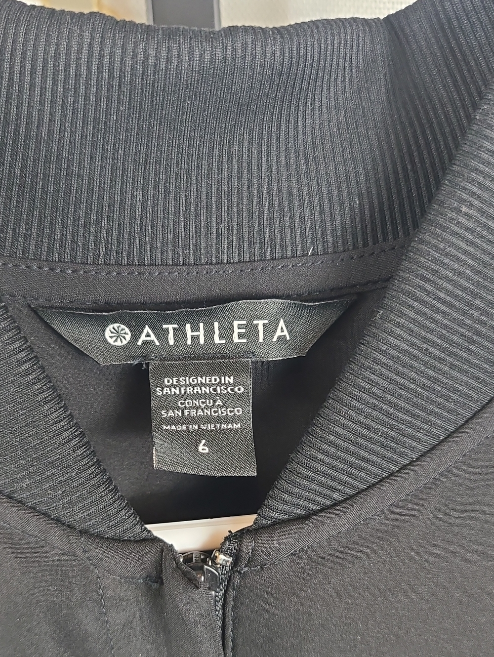 Athleta Always Ready Jumpsuit Size 6. Worn Once. - Picture 4 of 10